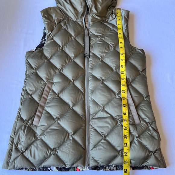 Lululemon The Fluffiest down reversible puffer vest sz 8 - Picture 9 of 15